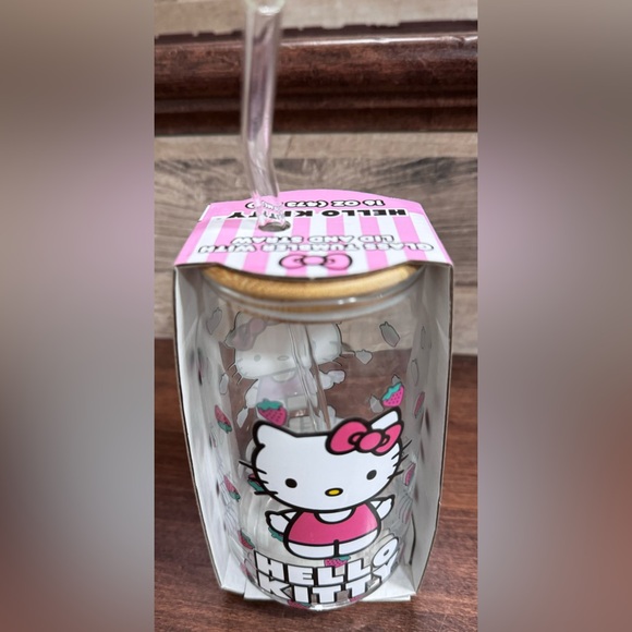Hello Kitty Glass Tumbler With Bamboo Lid And Glass Straw - NEW - Picture 4 of 7